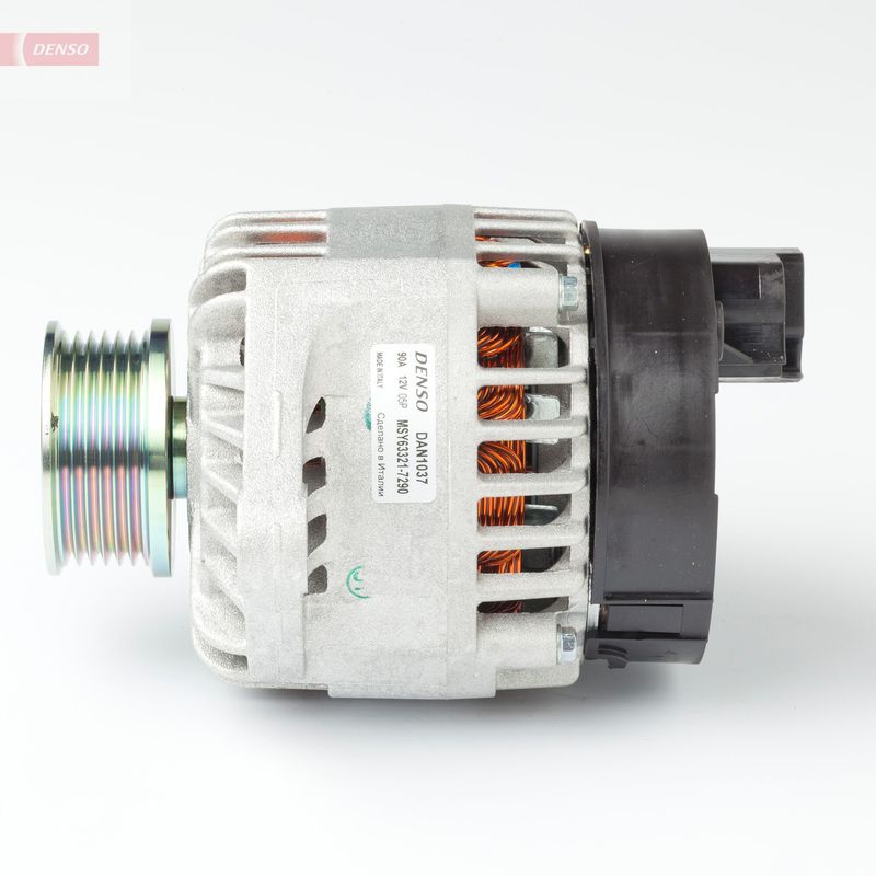 DAN1037 DENSO Генератор