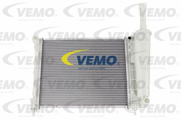 V24600017 VEMO Радиатор, охлаждение двигателя