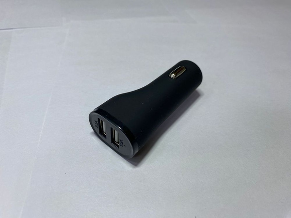 Автомобильное зарядное устройство удлиненное в прикуриватель 12-24В 2 порта USB-A